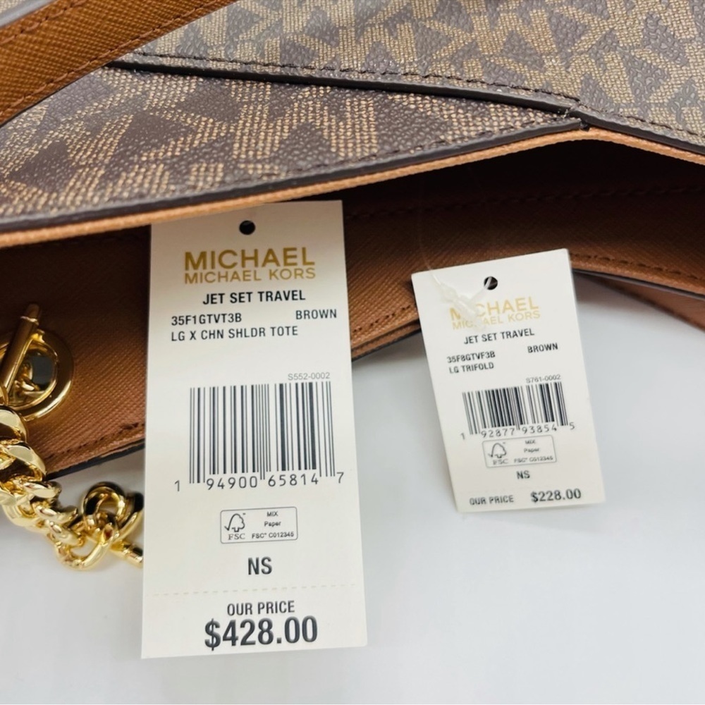 Michael Kors Large X Chain Shoulder Tote Bag &
Trifold Wallet - Picture 12 of 13